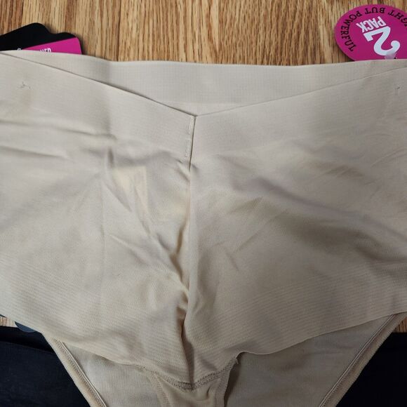 2 Pack Maidenform Smooths Light Thongs Women's Size Large Nude, Black - Picture 4 of 5